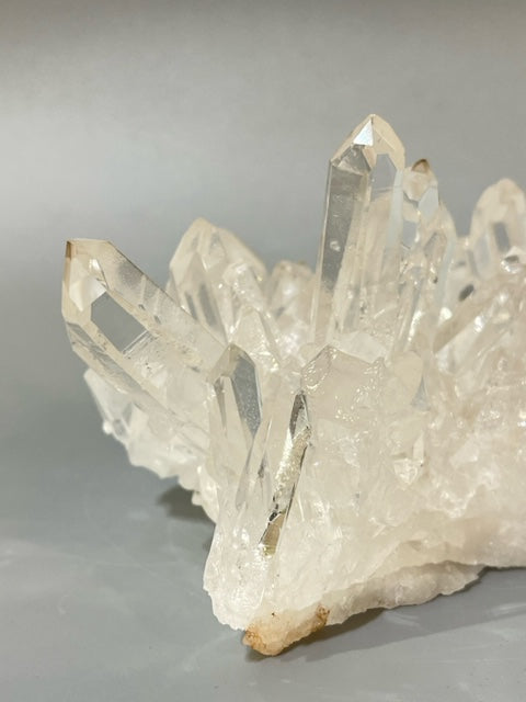 Large Quartz Cluster