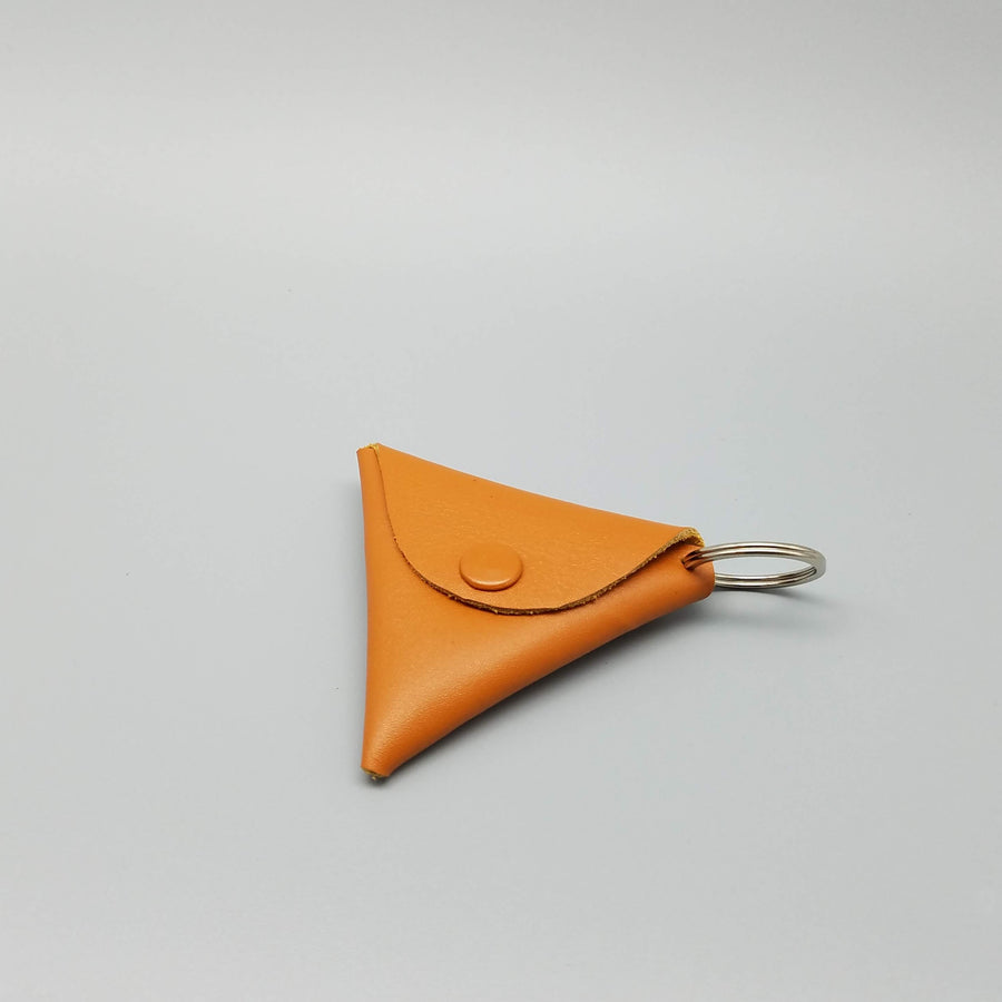 LEATHER TRIANGLE CHANGE POUCH